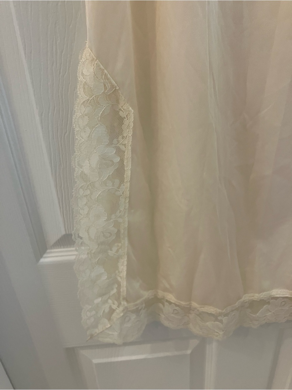 Cream Lace vintage half slip - Picture 2 of 5